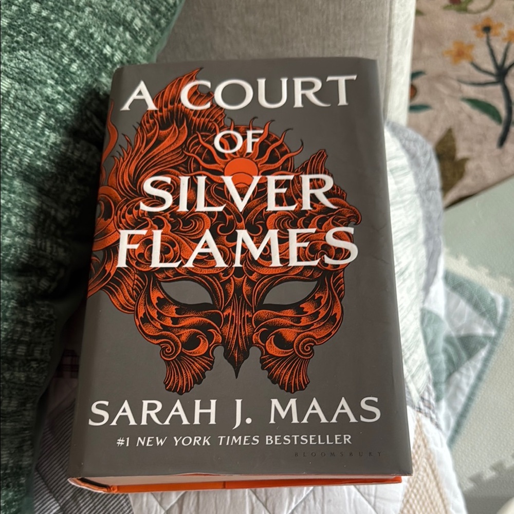 A Court of Silver Flames Hardcover Book